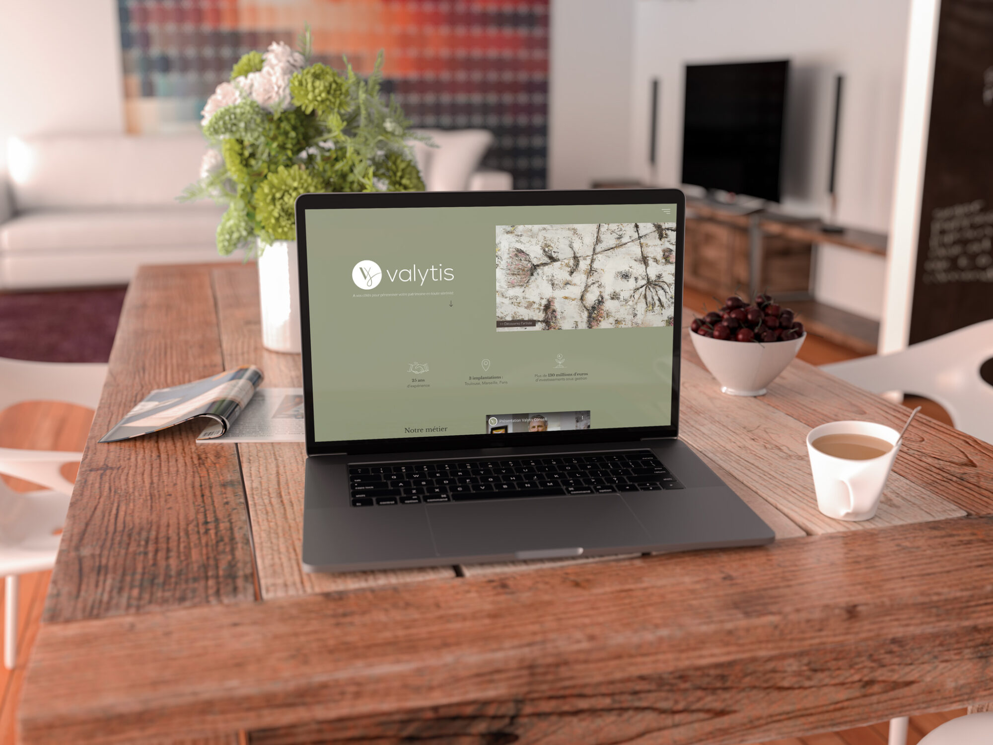 Ordinateur portable affichant un site web créé par Iwego agence de communication